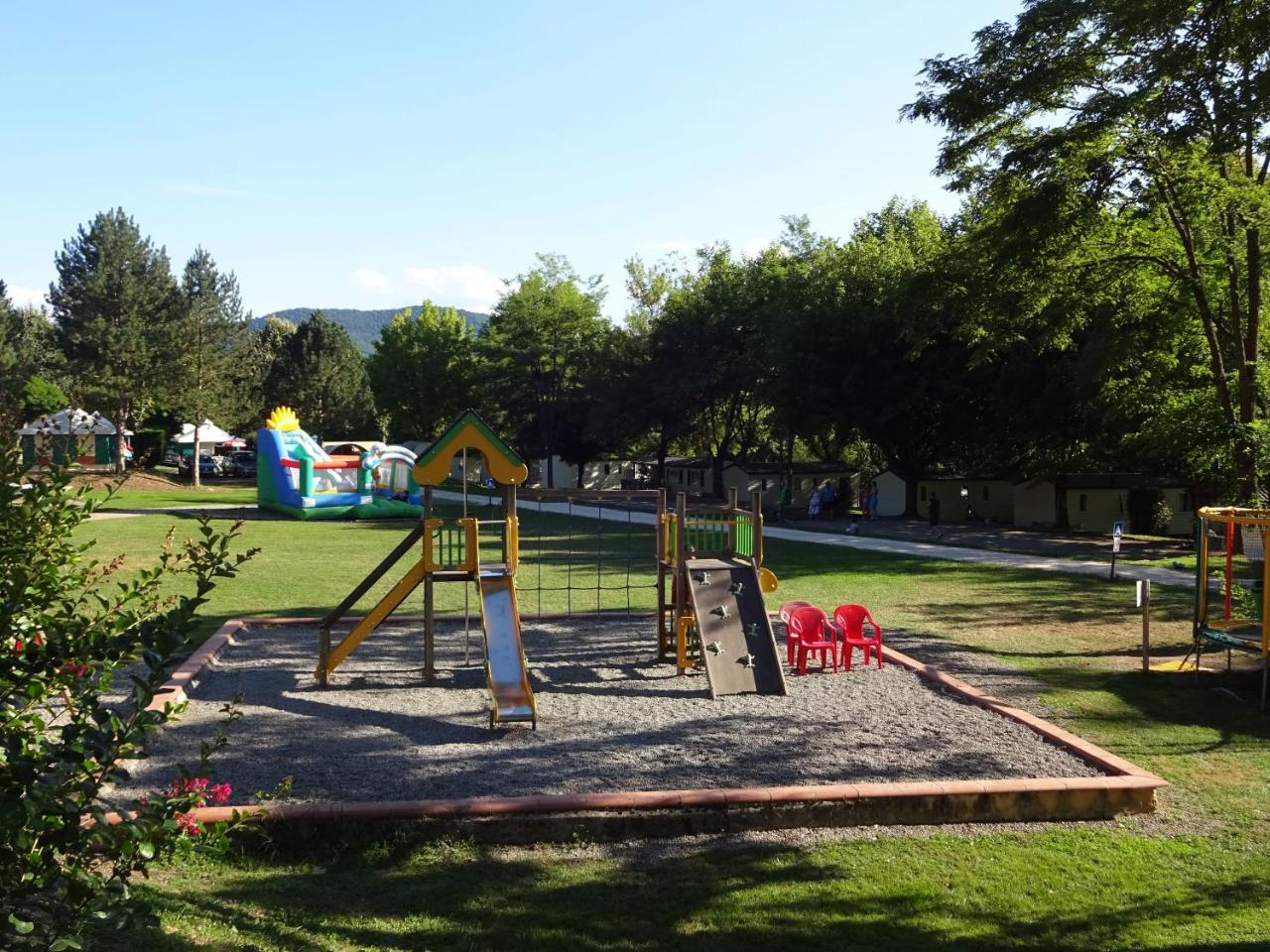 Camping 3 Etoiles - Piscine Chauffee - Vue Montagne Saint-Girons  Exterior foto
